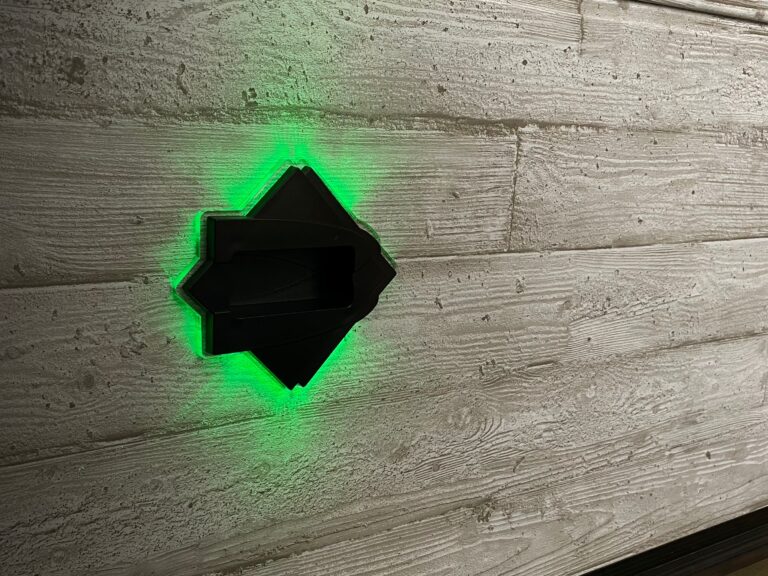 luce_maniglia_2_ritaglio_verde