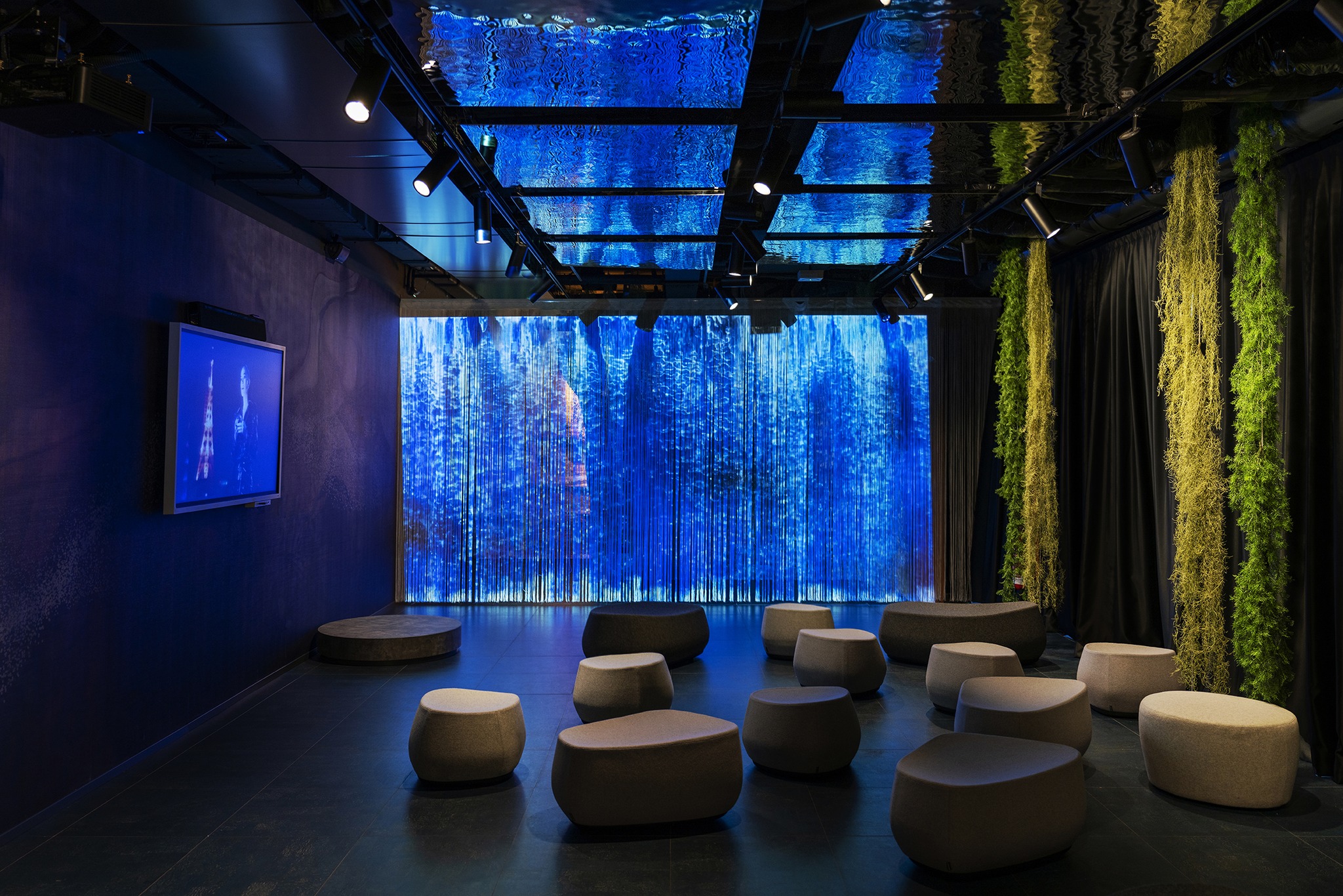 332315750_1221161435160615_6989452300747540567_n